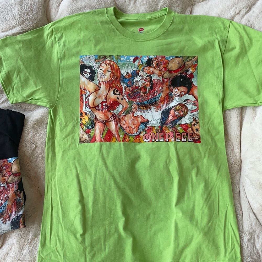 One piece graphic t shirt